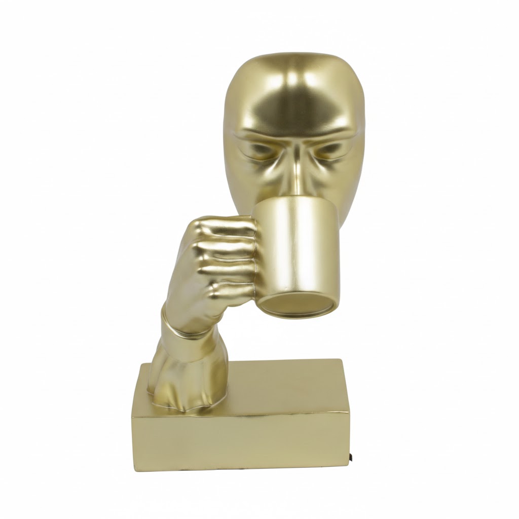 Статуэтка Образ с кружкой 18,3х13,3х29,5 см золото 6329 CN