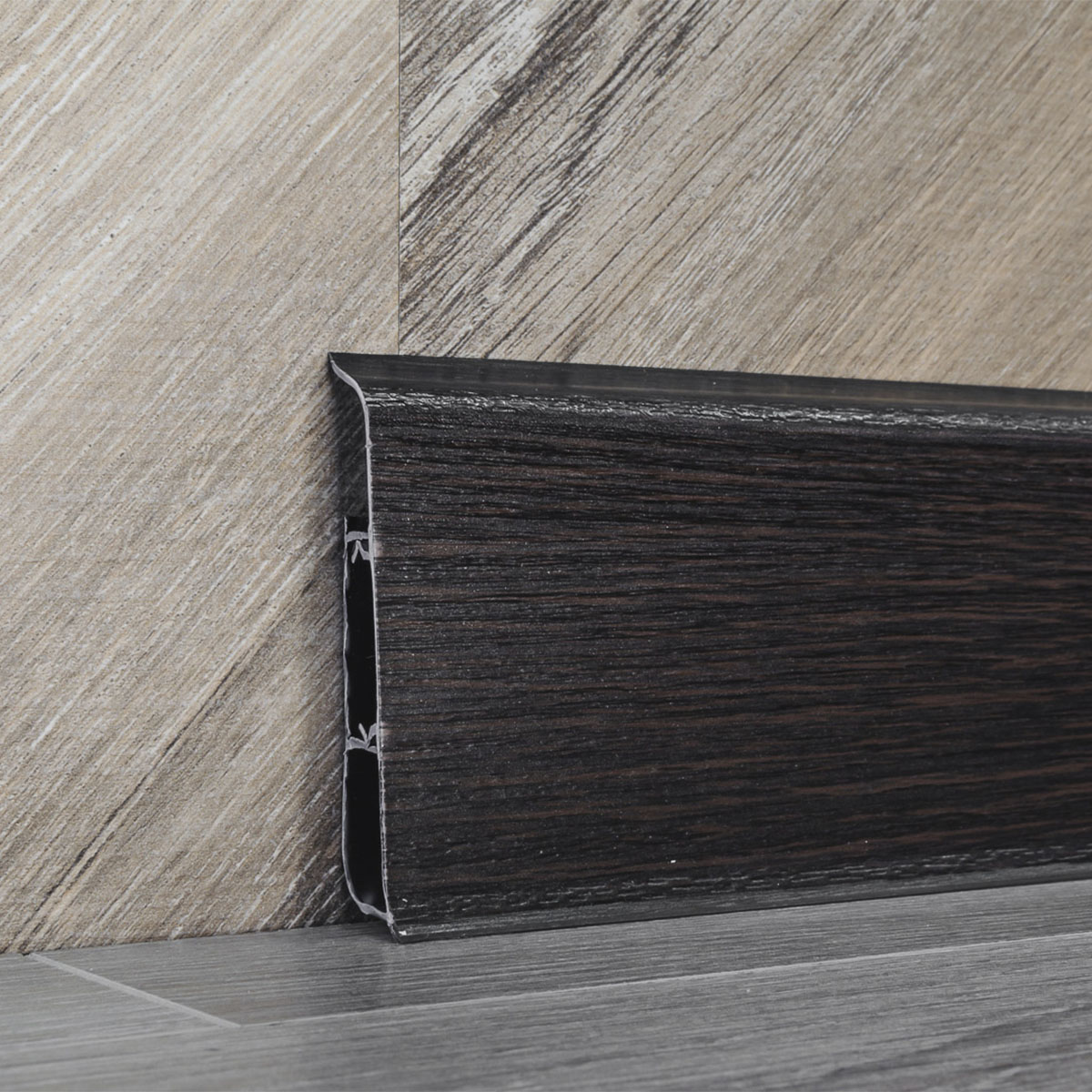 Плинтус напольный с кабель-каналами 70мм 2,2м "Деконика", 303 Венге темный