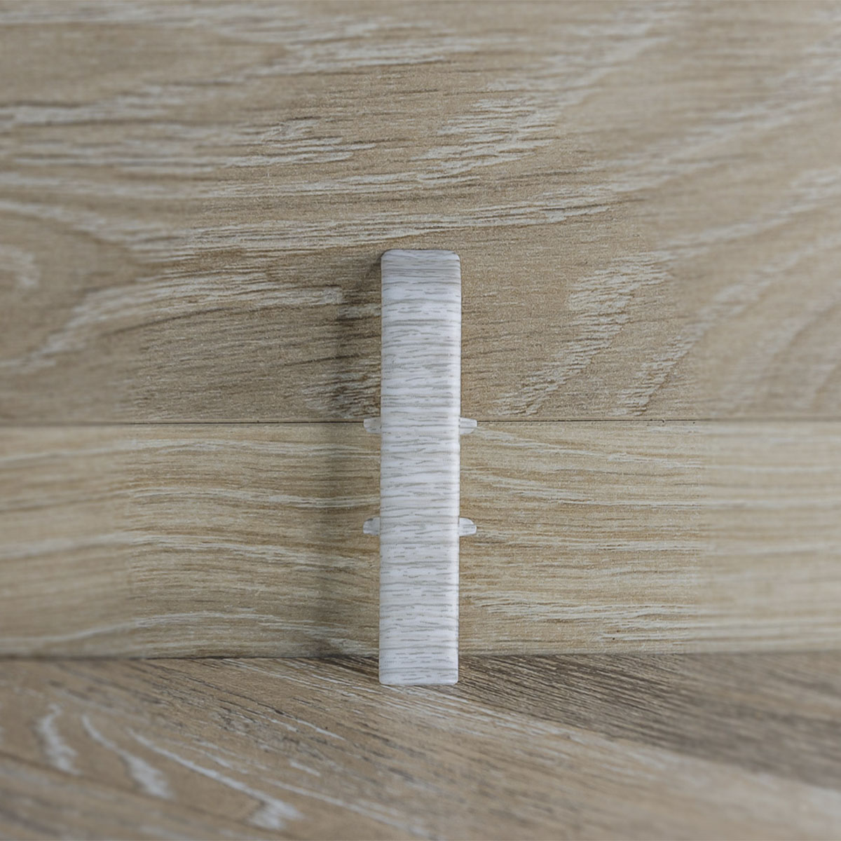 Соединитель для плинтуса 70мм "Деконика", 265 Клен патина