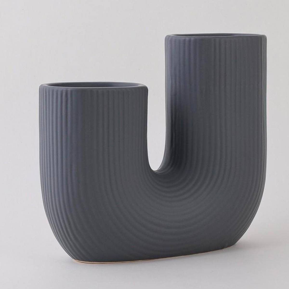 Ваза интерьерная DH U-образная 19х7х17см керамика CN