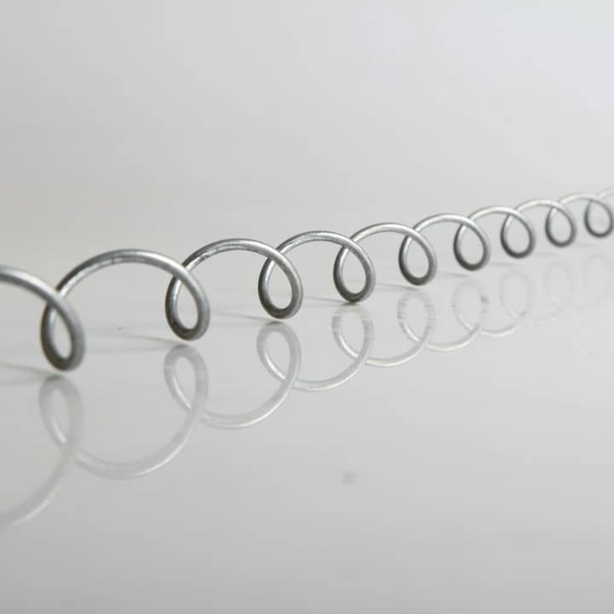 Спираль крепежная для габионов 4,0мм 25 мм, шаг 50 мм., 1м