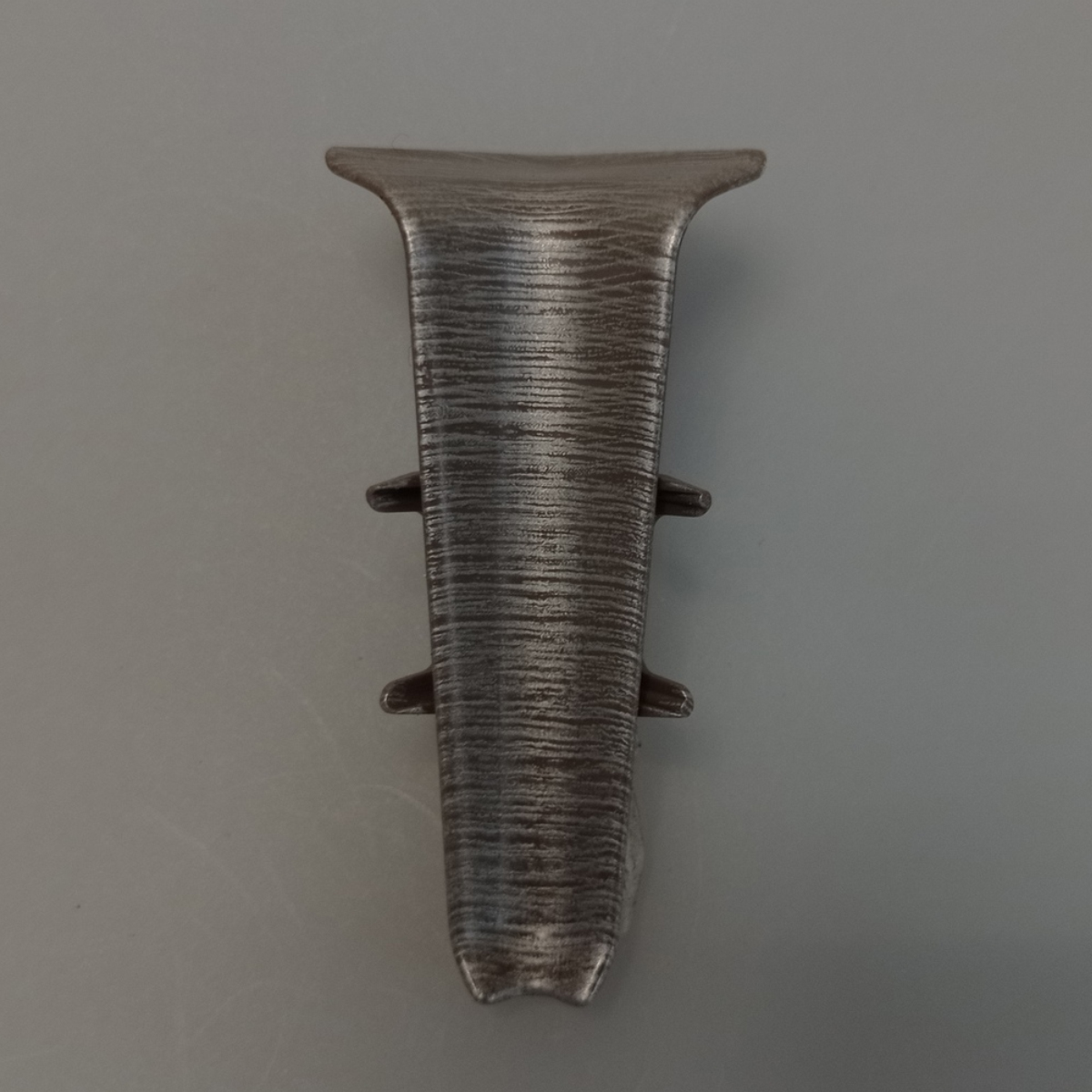 Угол внутренний для плинтуса 70мм "Деконика", 187 Алюминий темный