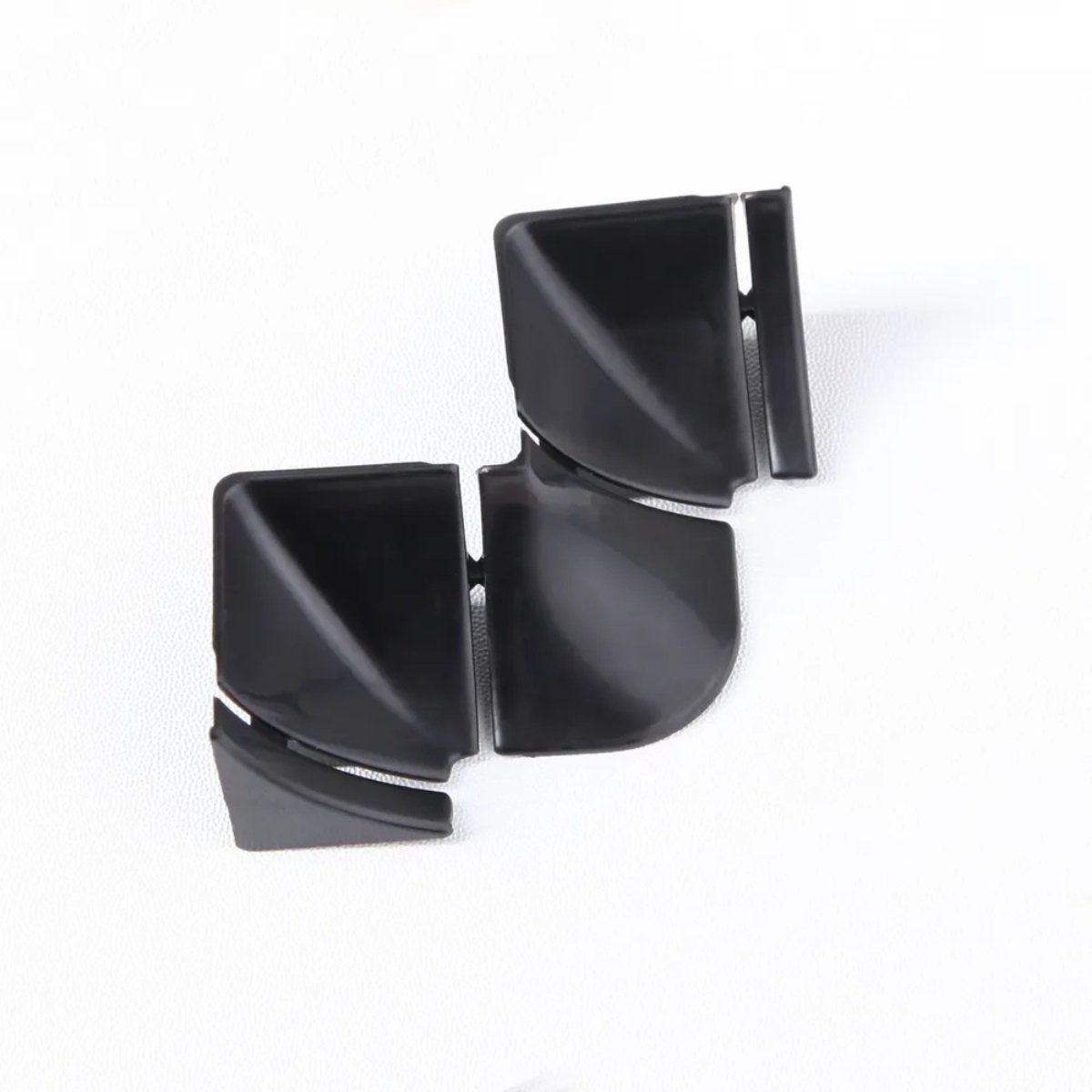 Набор комплектующих к плинтусу для столещницы  "Идеал" (1 набор во флоупак), 007-О Черный глянцевый