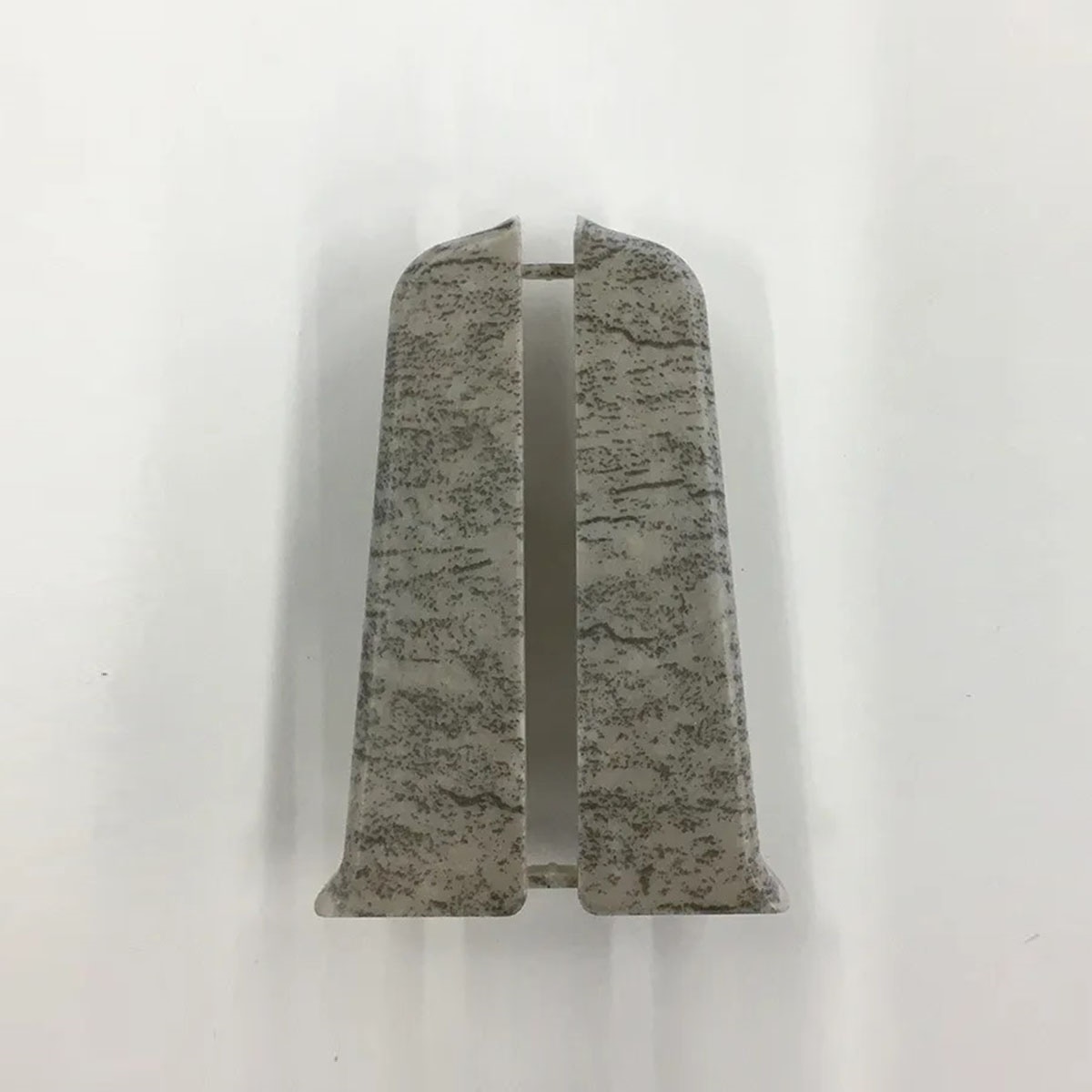 Торцевые (пара) для плинтуса 70мм "Деконика", 547 Лофт светло-серый