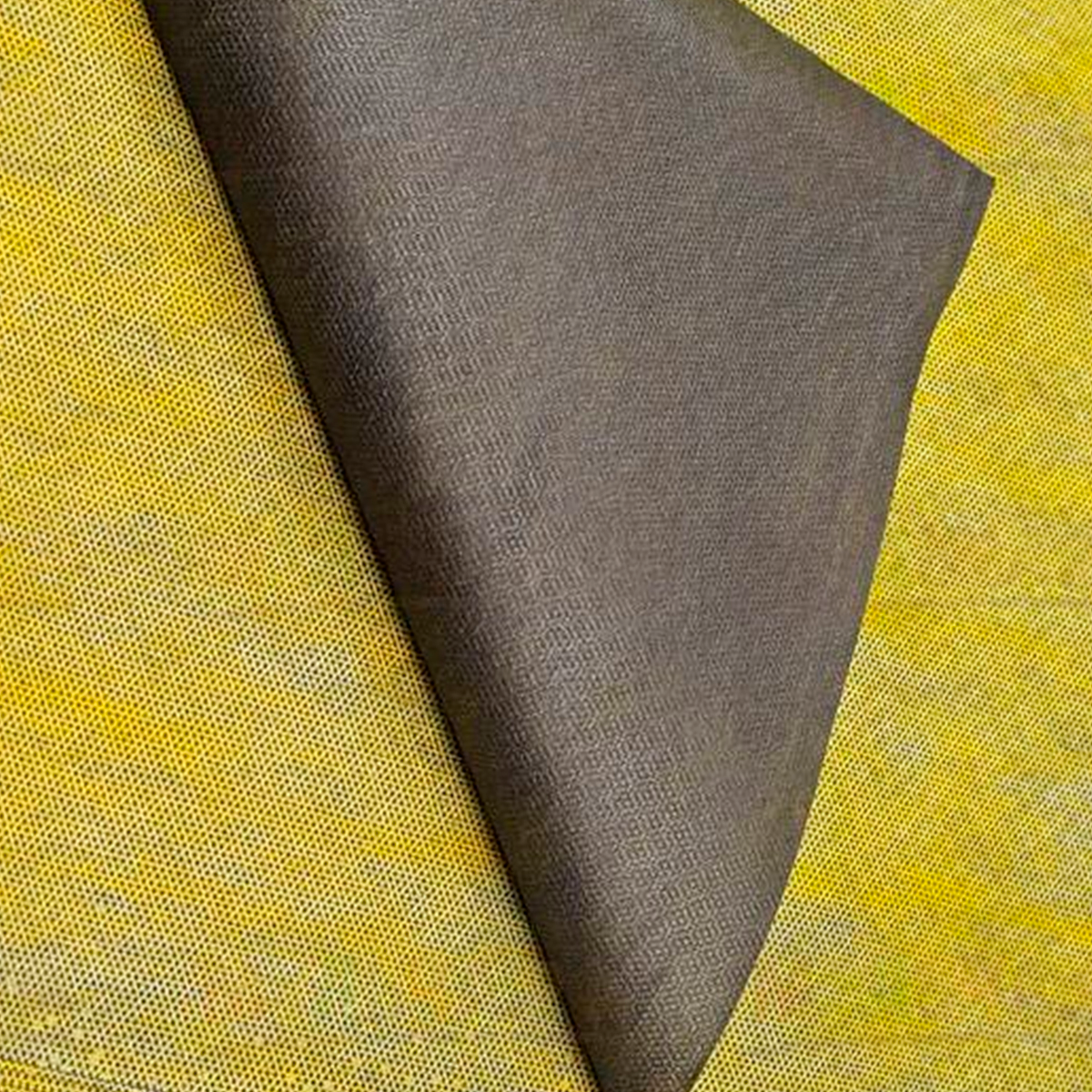 Материал укрывной двойная защита жёлто-чёрный мульча 80, ширина 3,0 м. (в руллоне 100п/м)