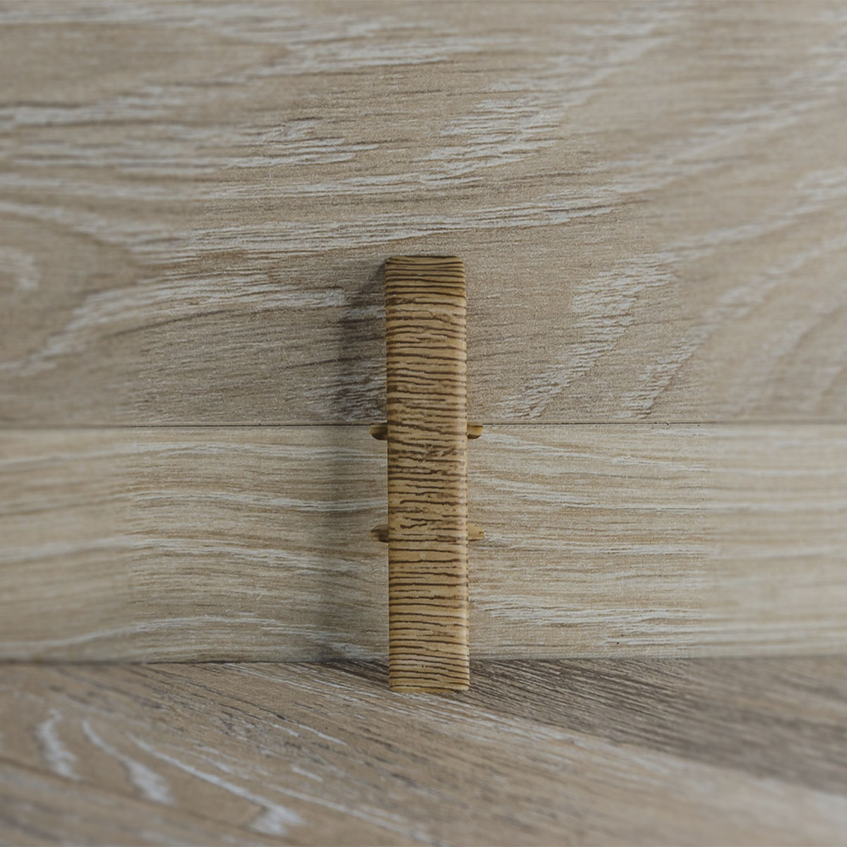 Соединитель для плинтуса 70мм "Деконика", 211 Дуб рустик