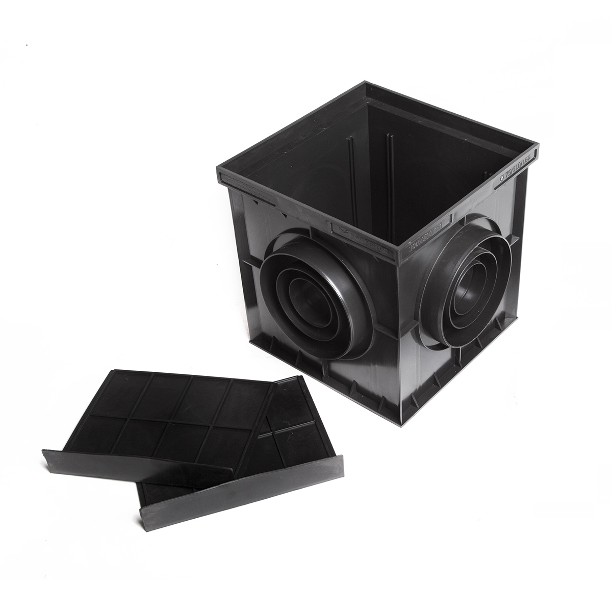 Дождеприемник пластиковый 200х200 с перегородкой