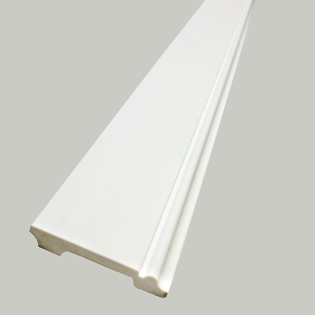 Плинтус напольный ударопрочный UHD01/80, белый, L2.4м (в коробке 11шт)