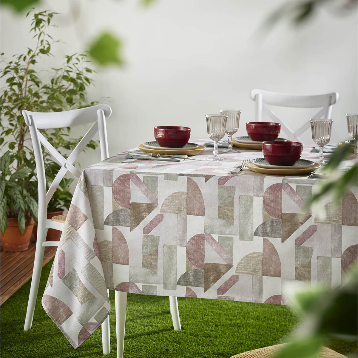 OVALO: Скатерть грязеотталкивающая, 100% COTON, 212  г/м2, с тефлоновым покрытием 150.25MTS 8077TJ