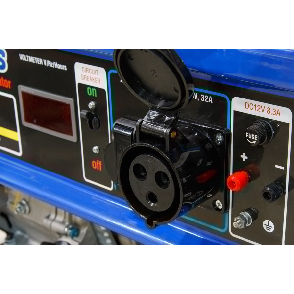 Генератор бензиновый ECO PE-7001RSECO PE-7001RS (5.5 кВт, 230 В, бак 25.0 л, вес 70 кг)