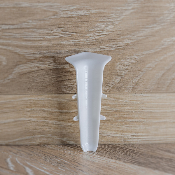 Угол внутренний для плинтуса 85мм "Деконика", 001 Белый