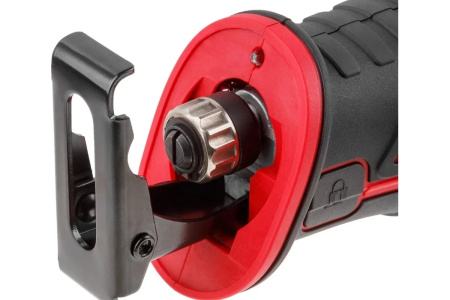 Пила сабельная аккумуляторная WORTEX CSR 1118 E в кор. ALL1 МЕГА АКЦИЯ 18В, 1 акк., 2 Ач, дер. 115 м