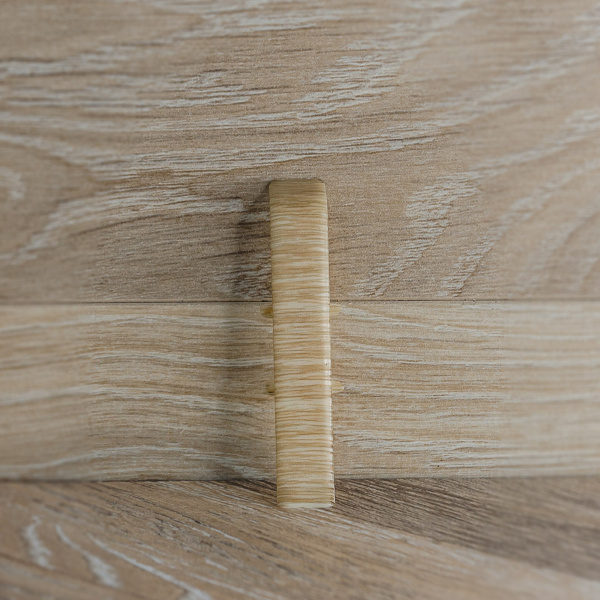 Соединитель для плинтуса 85мм "Деконика", 213 Дуб северный