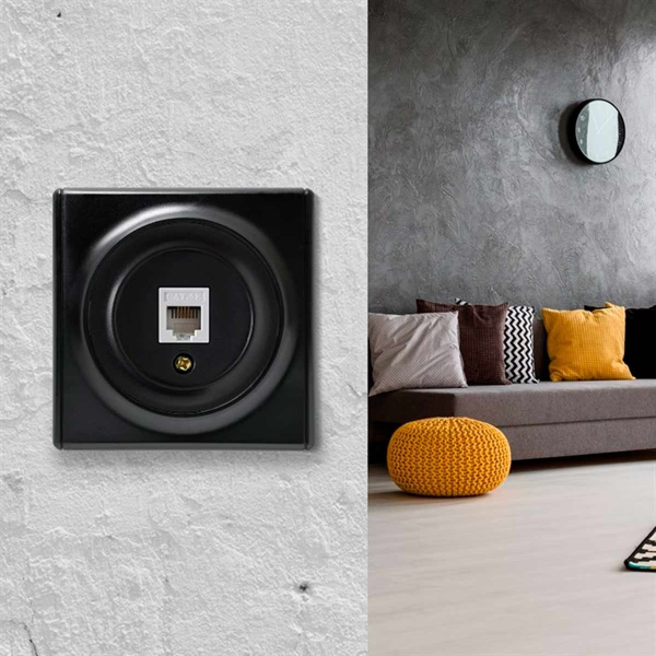 Розетка компьютерная 1xRJ45 кат.5e, цвет чёрный (серия Florence)