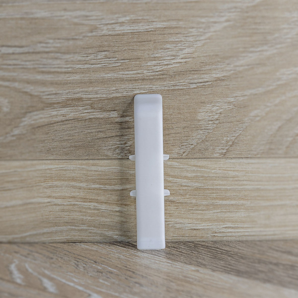 Соединитель для плинтуса 70мм "Деконика", 001 Белый