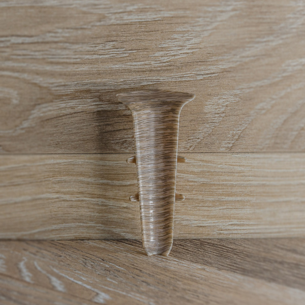 Угол внутренний для плинтуса 85мм "Деконика", 215 Дуб снежный