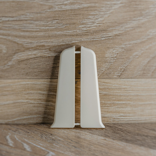 Торцевые (пара) для плинтуса 85мм "Деконика", 033 Кремово-белый