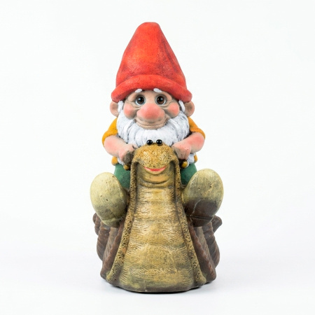 Фигура садовая «Гном УЛИ на улитке» Ф260