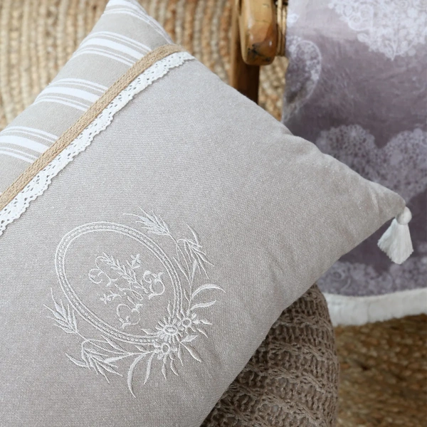 Подушка декоративная STOF Аделаида сердце 30х50 см C3C176001