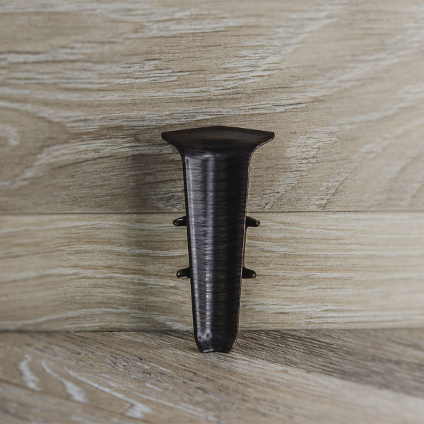 Угол внутренний для плинтуса 70мм "Деконика", 351 Каштан