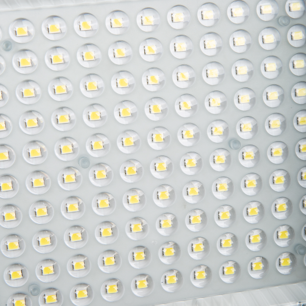 Прожектор LED ZDLS3021_150W_65K на солнечной батарее