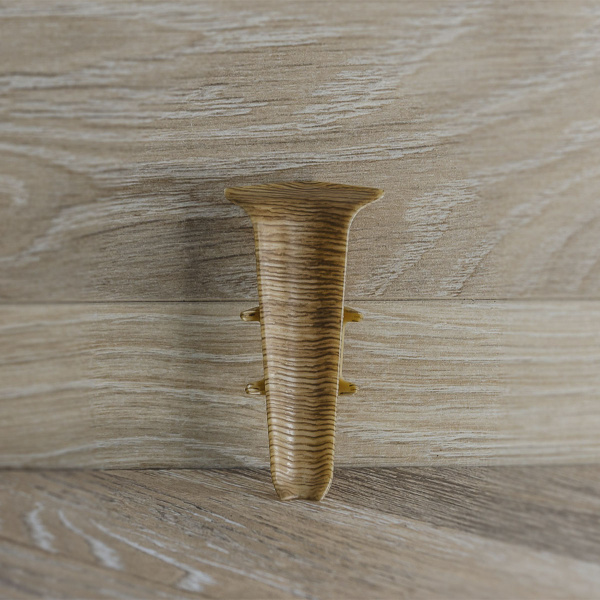 Угол внутренний для плинтуса 70мм "Деконика", 211 Дуб рустик