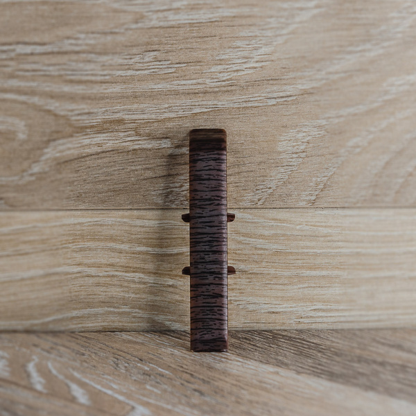 Соединитель для плинтуса 85мм "Деконика", 351 Каштан