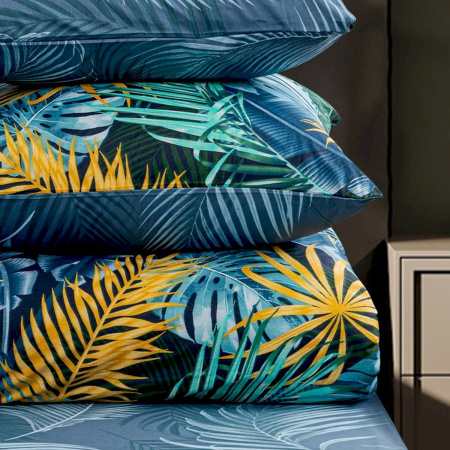 Комплект постельного белья Василиса Монблан Tropical семейный сатин нав 70х70х2 шт.