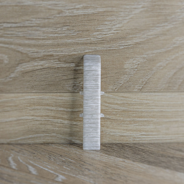 Соединитель для плинтуса 70мм "Деконика", 265 Клен патина