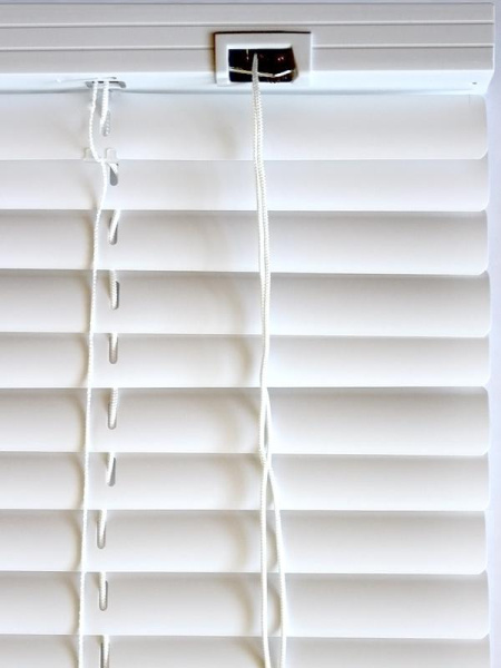 Жалюзи пластик белый 150х160