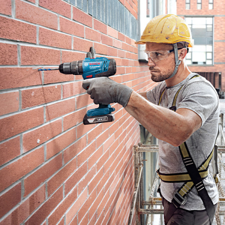 Дрель-шуруповерт аккумуляторная, ударная Bosch GSB 120-LI (2x 2.0 Ah) + набор оснастки (23 пр.)