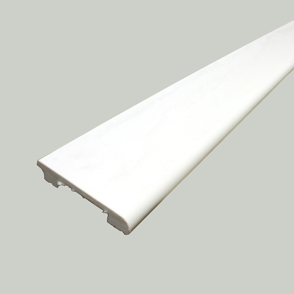 Плинтус напольный ударопрочный UHD46/80, белый, L2.4м (в коробке 12шт)