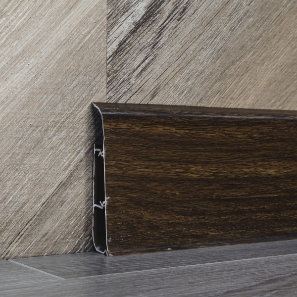 Плинтус напольный с кабель-каналами 85мм 2,2м "Деконика", 291 Орех