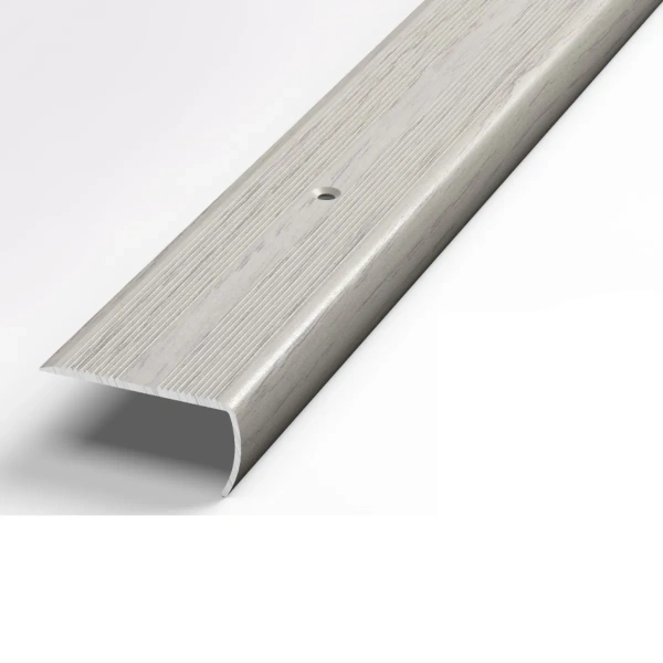 Профиль угловой  ПУ 06. дуб арктик.1,35м