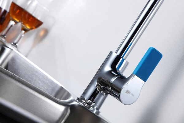 Смеситель д/к Lemark LM0605C "Аура"с высоким поворотным изливом, хром Смеситель д/к Lemark LM0605C "Аура"с высоким поворотным изливом, хром