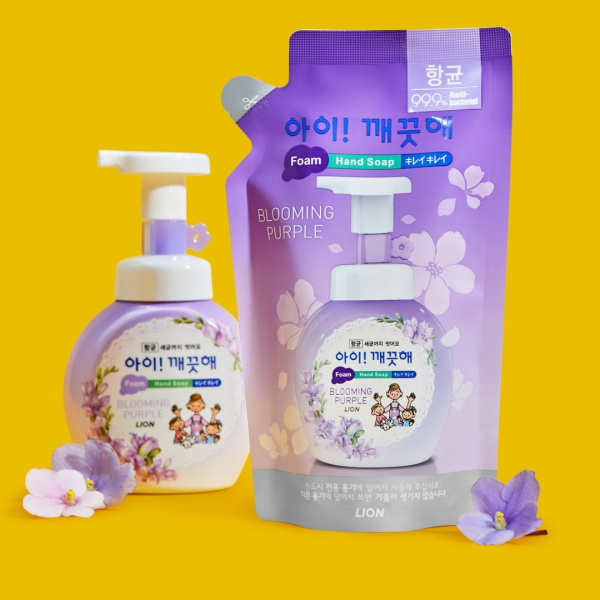 Пена для рук LION  Aikekute с экстрактом фиалки 250гр с дозатором