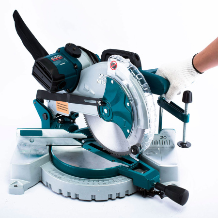 Пила торцовочная MS 2000-255 BD ALTECO