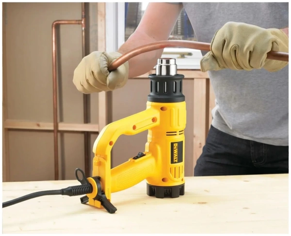 Фен  строительный DeWalt, D26411