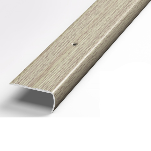 Профиль угловой  ПУ 06. дуб беленый.0,9м