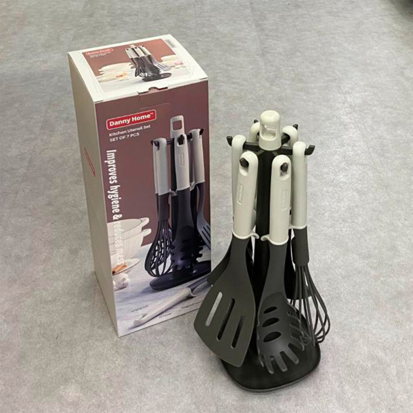 Набор кухонных принадлежностей DH нейлон 7 пр.белый с подставкой DH3205 Набор кухонных принадлежностей DH нейлон 7 пр.белый с подставкой DH3205