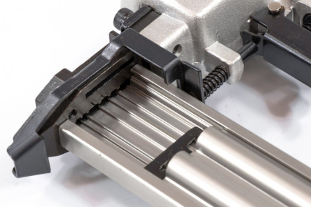 Нейлер Matrix пневматический для гвоздей от 10 до 32мм