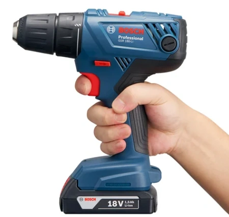 Шуруповерт аккумуляторный Bosch GSR 180 LI 06019F8109 (2 Ач x 2 шт, Li-Ion, 18 В, кейс)