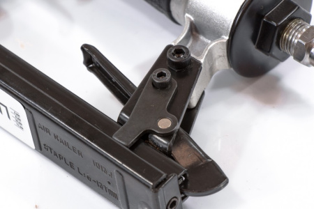 Степлер Matrix пневматический для прямоугольных скоб от 6 до 13мм