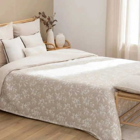 Покрывало Atmosphera Nuvia Fleur 240х260 см бежевый лен 212435A