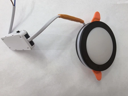 Споты потолочные 016-092-0009 9W BLACK 3CCT 160-265V LED DOWN.