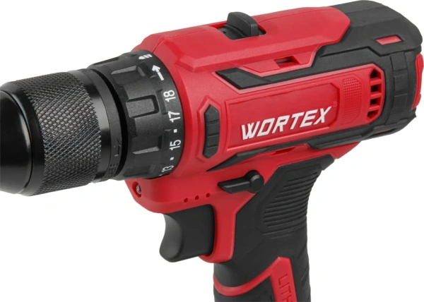 Дрель-шуруповерт аккум. WORTEX BD 1820-1 Li в чем. ALL1 XLT 18 В, 30 Н*м, 2х2 А*ч, БЗП(мет.) 13 мм, 